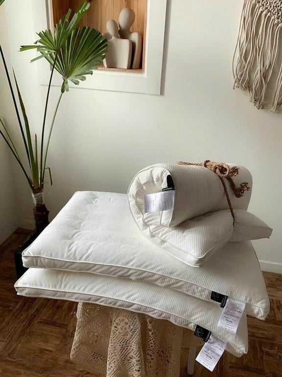 gối thấp hàng xuất châu âu