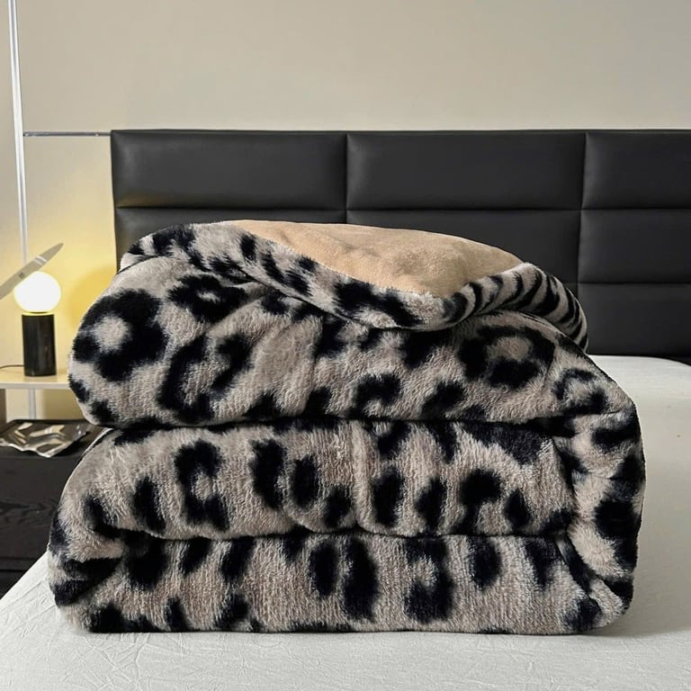 CHĂN LÔNG CỪU YUKI CHÍNH HÃNG