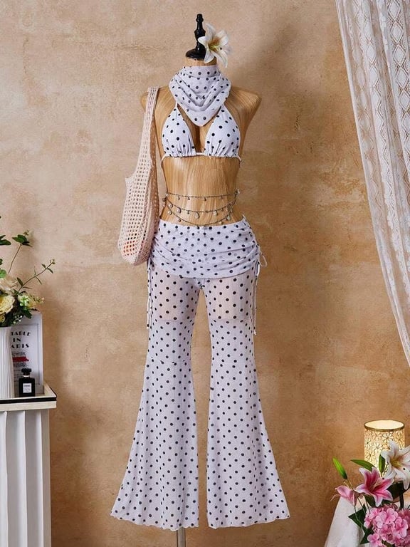 Bộ bikini chấm bi đen trắng - BK13