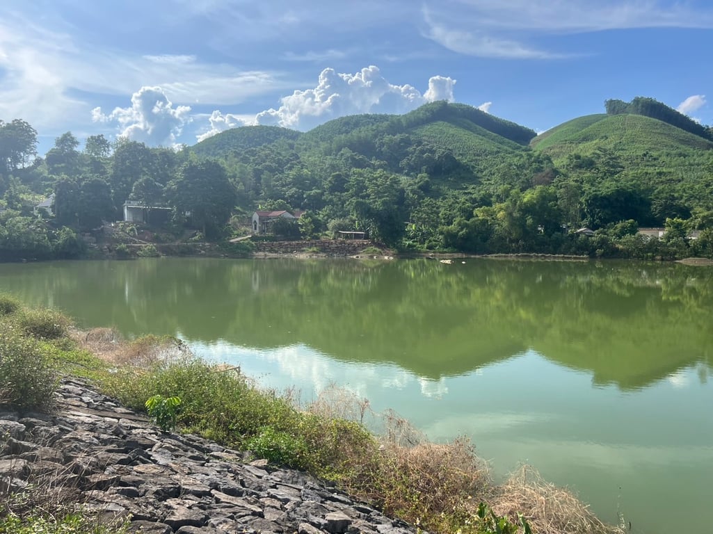 3830 m2 có 2000 m2 thổ cư tại Yên Thuỷ, Hoà Bình