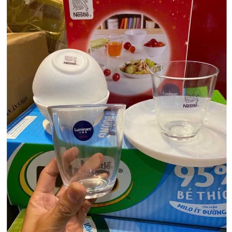 Set 5 món bàn ăn siêu đẹp hàng KM nestle