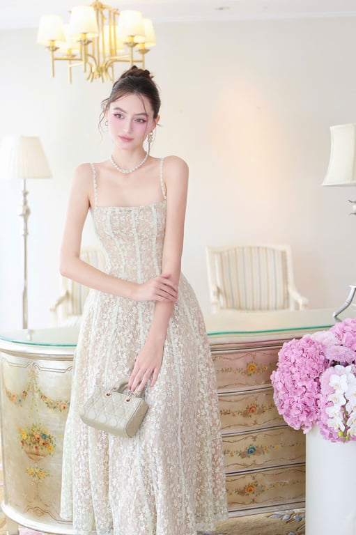 Đầm ren lót da brand OBIBI