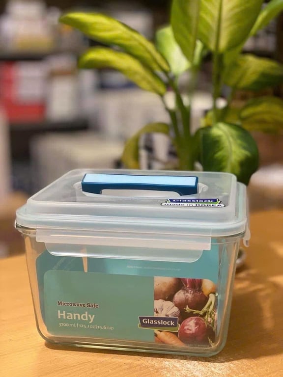 HỘP THỦY TINH CÓ TAY CẦM GLASSLOCK 3700ml MHRB370 của Hàn Quốc dung tích lớn