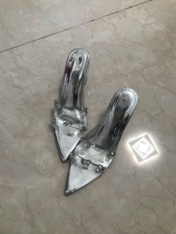 Giày size 38 G019