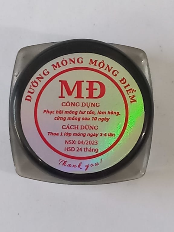 Dưỡng cứng móng  MĐ
