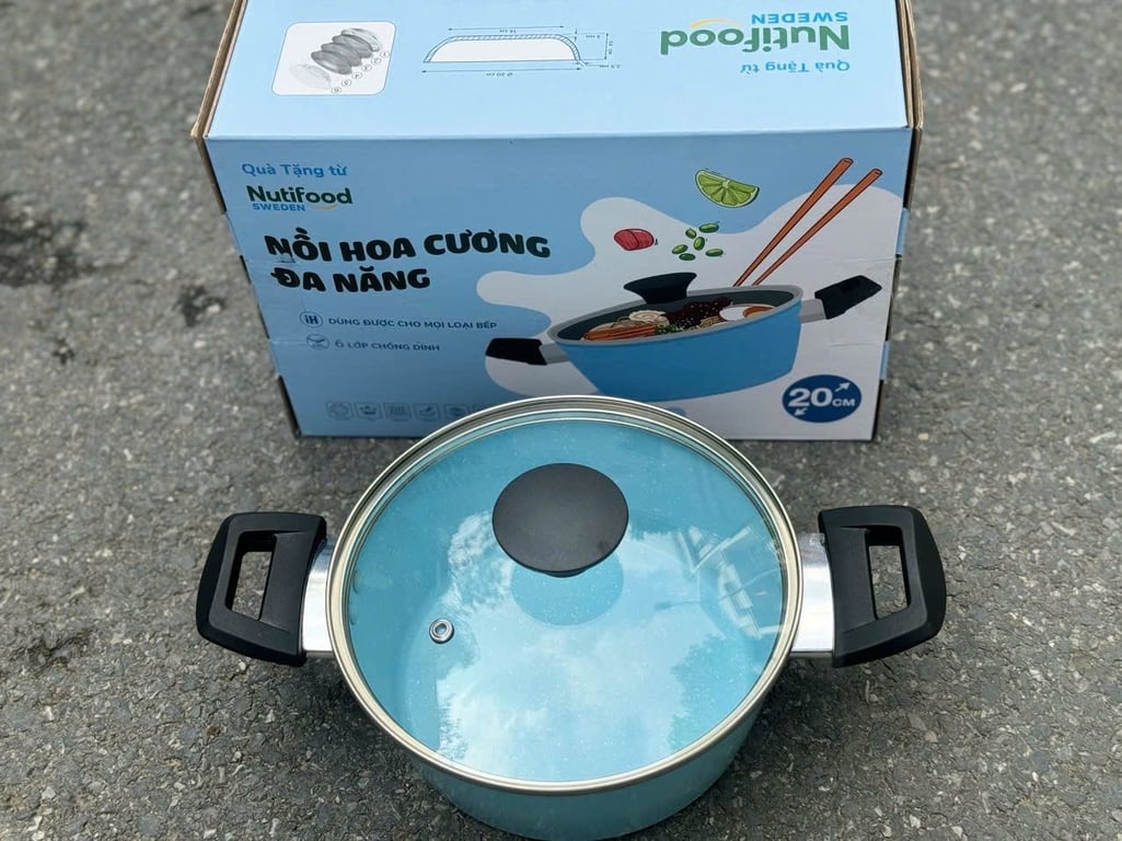 NỒI VÂN ĐÁ HOA CƯƠNG MIỆNG RÓT 20CM GREEN COOK ( hàng KM của nutifood )