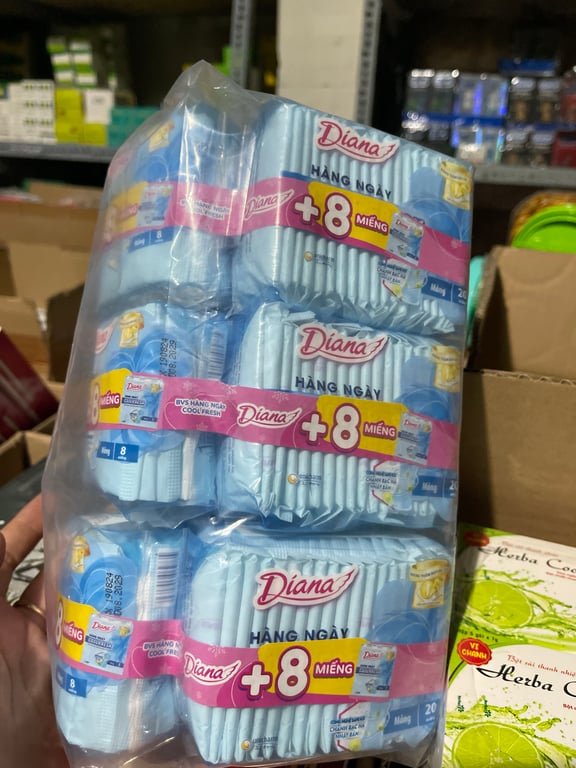 Diana hằng ngày cool 20m lốc/6 gói