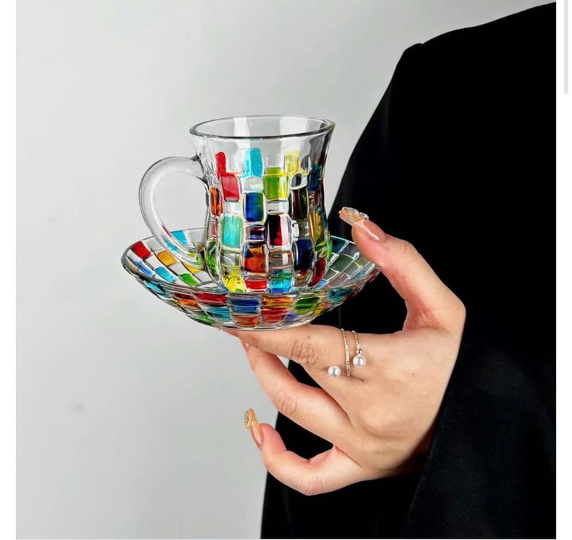 Cốc Thủy Tinh Cầu Vồng Kèm Đĩa Sang Trọng