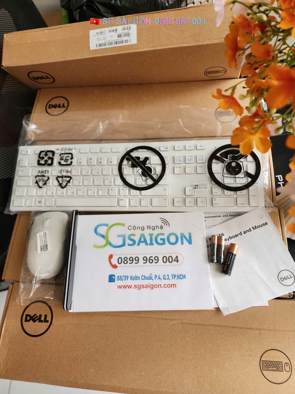 Bộ Bàn Phím Và Chuột Dell Không Dây KM636