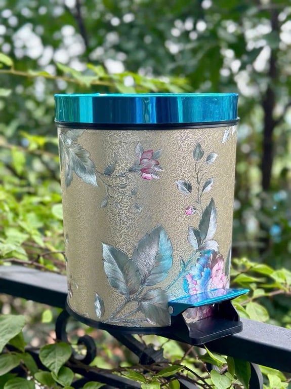 Thùng Đựng Rác 12L Mẫu Hoa Vintage