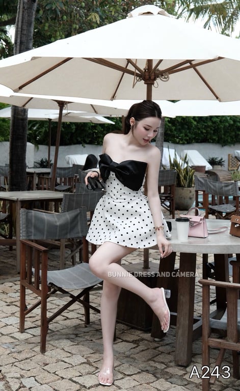 A243- váy chấm bi cúp ngực nơ