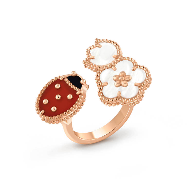 Lucky Spring pendant, plum blossom