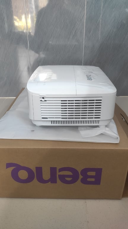 Máy Chiếu Đa Năng KTS BenQ MS550