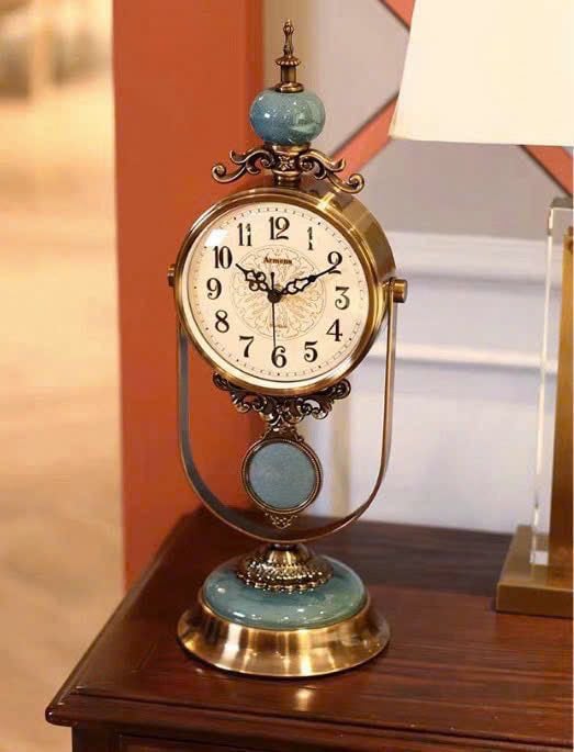 Đồng hồ quả lắc để bàn decor tân cổ điển mạ đồng