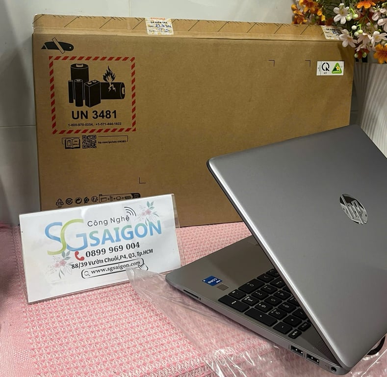 Laptop HP 250 G9 - 9Q927AT (i5-1235U/ 8GB/ 512GB/ VGA Intel/ 15.6"FHD/ Win11)