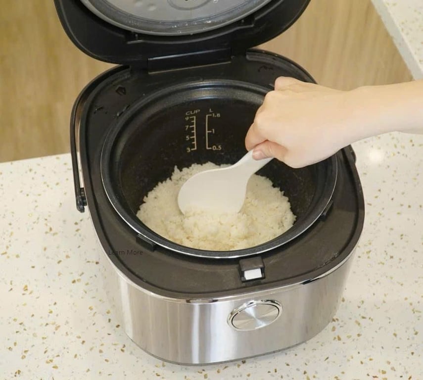 Nồi cơm điện tử Rapido 1.8L RC18D