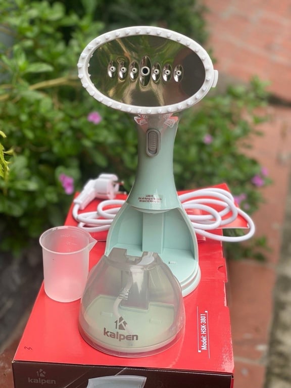 Bàn là hơi nước cầm tay Kalpen HSK-3801