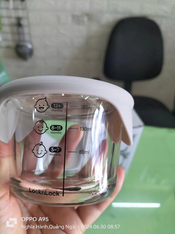 Set 3 Hộp Đựng Thức Ăn Cho Bé Lock&Lock  230ml Có Vạch Chia