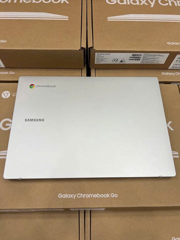 Laptop Samsung Galaxy Chromebook Go XE310XDA (Celeron N4500/ 4GB/ 32GB SSD/ 11.6 inch/ Bạc/ 1Y)