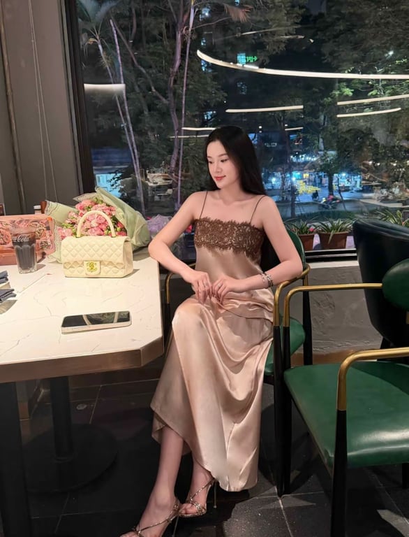 Set váy lụa 2 dây phối ren
