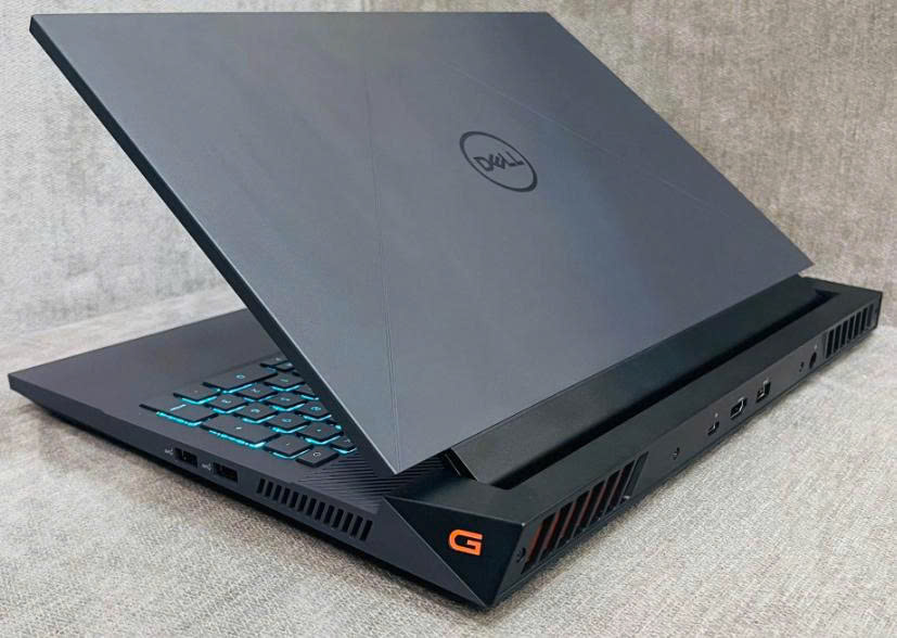 Laptop Dell Gaming  Dell G15 5530  i7H161W11GR4060- Xám Đen Core i7-13650HX, 16GB (16GBx1) DDR5, 1TB SSD M.2 PCIe,  NVIDIA(R) GeForce RTX 4060 8GB GDDR6 ,15.6" FHD,  Win 11 Home + Office Home and Student 2021