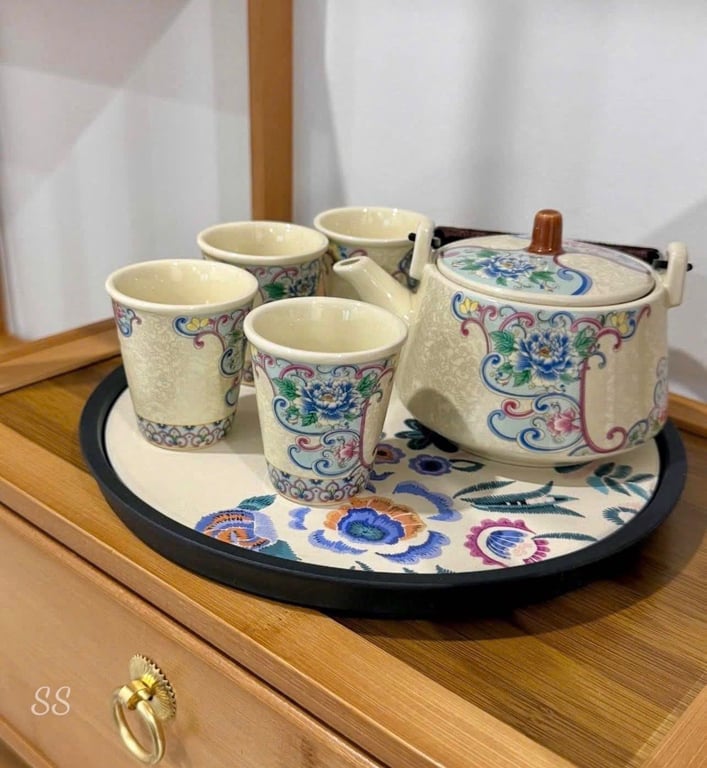 Set ấm trà cực xinh