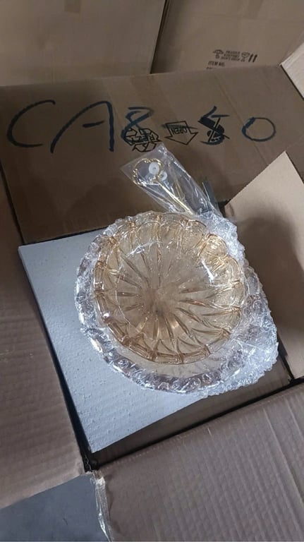 KHAY ĐỰNG BÁNH KẸO THUỶ TINH PHA LÊ