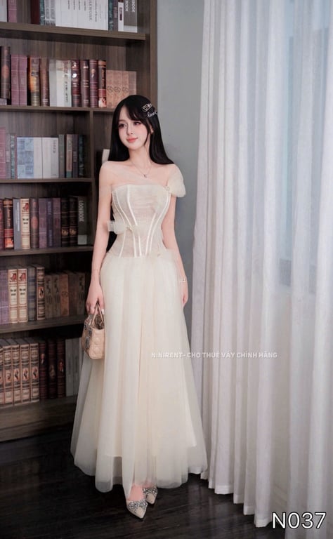 N037- váy dài nơ cúp ngực