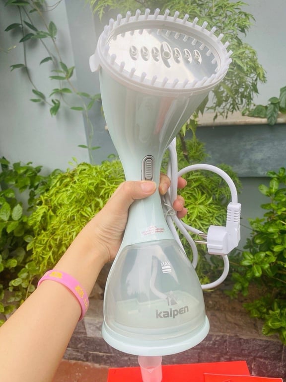 Bàn là hơi nước cầm tay Kalpen HSK-3801