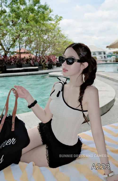 A223- set bodysuit vai nơ + quần ren