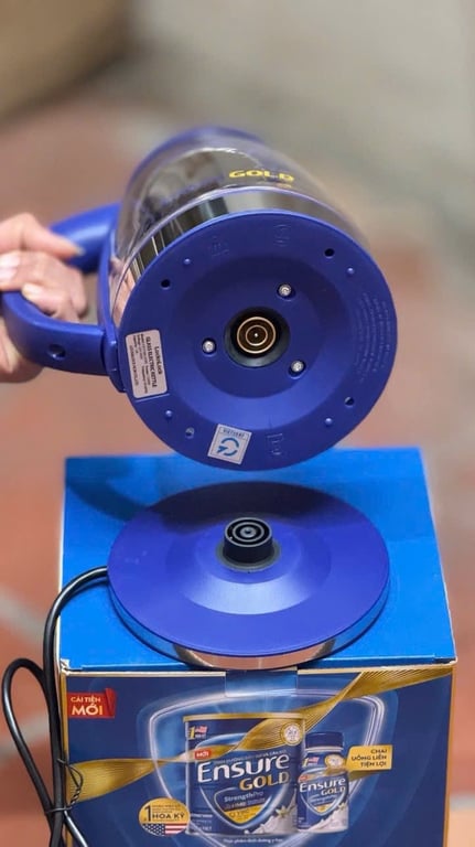 Ấm siêu tốc thủy tinh 1,8L Lock&Lock