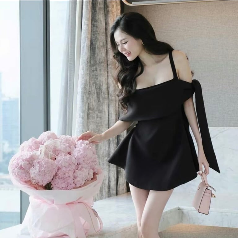 Đầm đen cột ( size S)