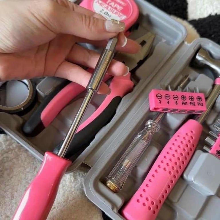 Bộ dụng cụ tua vít kìm búa sửa chữa gia đình  24 món