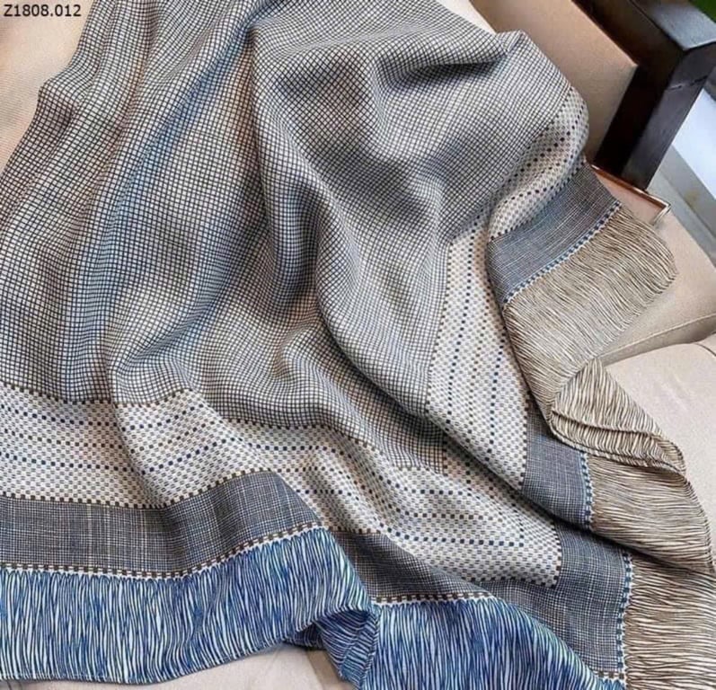 khăn lụa cao cấp 1.3m*1.3m