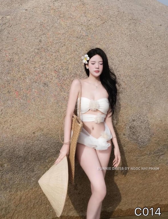 C014- set bikini trắng hoa rời 2 món