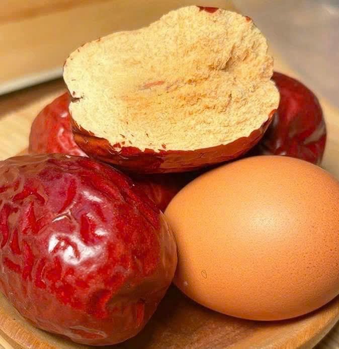 TÁO ĐỎ TÂN CƯƠNG HẰNG DU MỤC