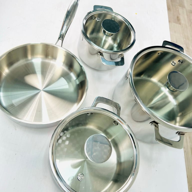 BỘ NỒI NAMSAN INOX 18/10 – Tinh Hoa Từ Chất Liệu Cao Cấp Và Thiết Kế Sang Trọng