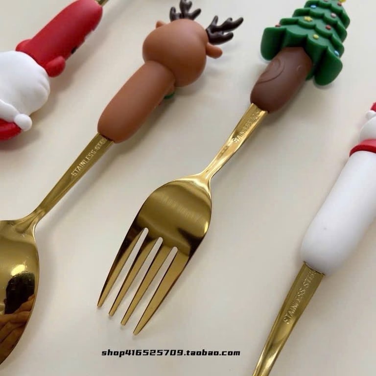 GIFT SET THÌA + NĨA BẢN GIÁNG SINH