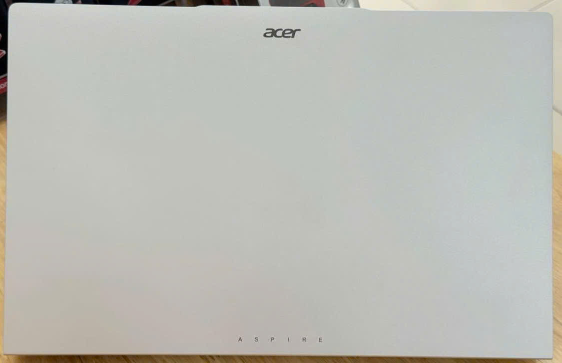 ACER Aspire Lite 15 AL15-71P-517D i5-12450H 16GB 512GB SSD Intel UHD 15.6' FHD IPS 250nits Win 11 3 Cell 58Whr 1.79Kg Bạc, nhựa