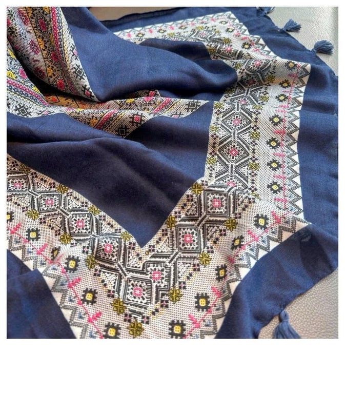 KHĂN CHOÀNG HỌA TIẾT CHO NỮ