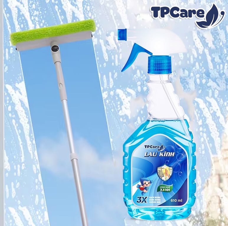 Nước lau kính TPcare 610ml