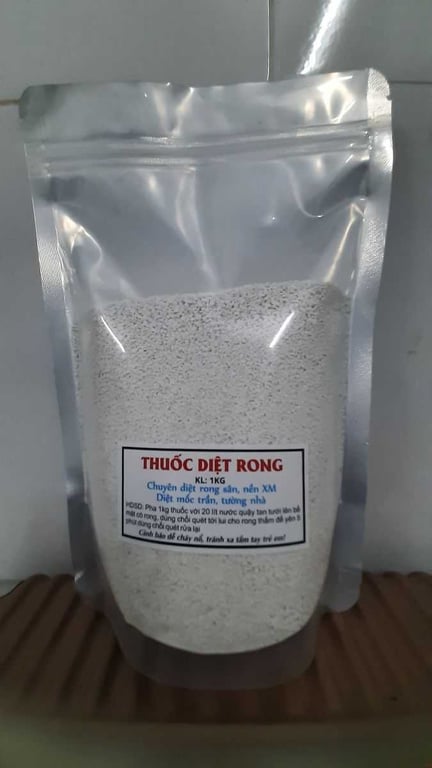 Bột tẩy rong rêu