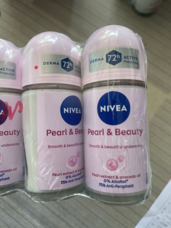 Lăn nivia ngọc trai c/50ml