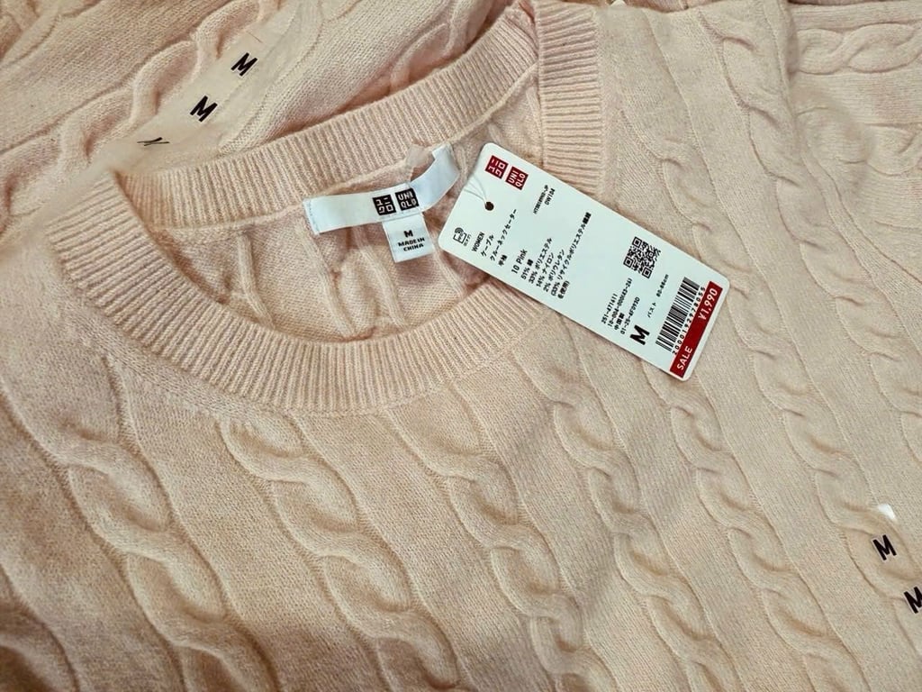 Áo len vặn thừng UNl QL0