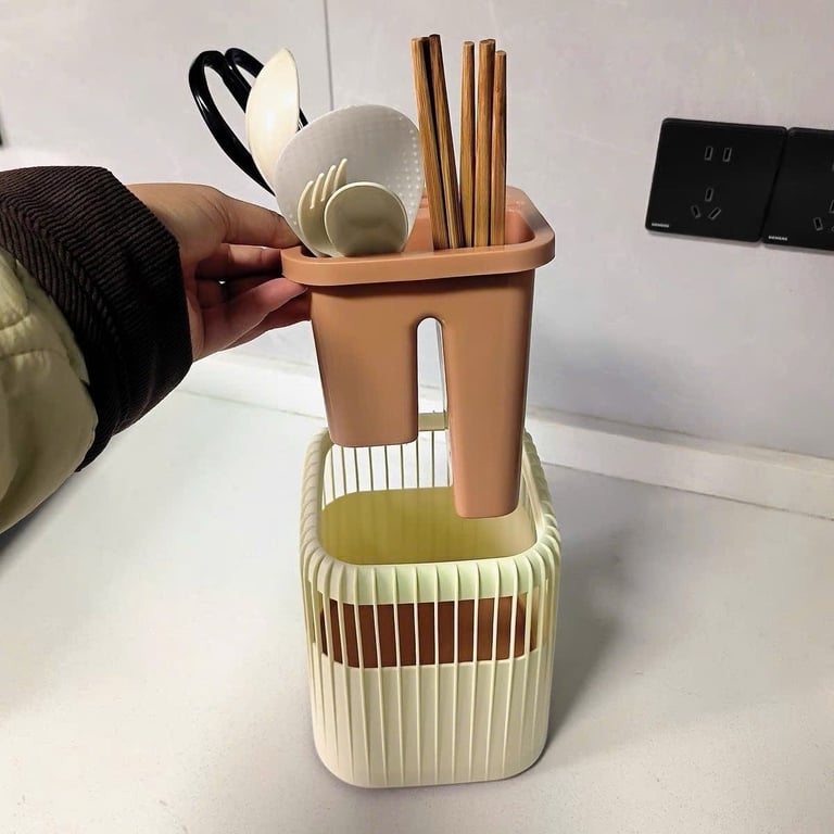 ỐNG ĐỰNG ĐŨA Xoay 360°