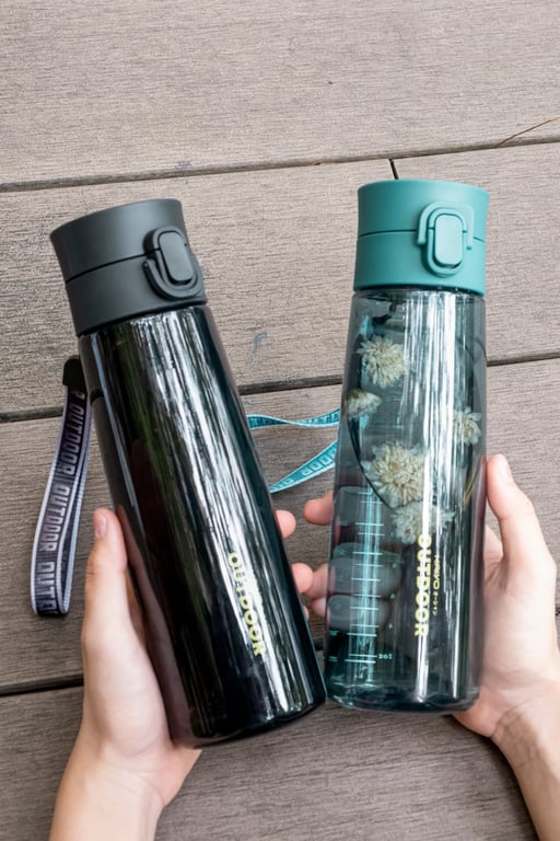 BÌNH NƯỚC TRITAN CÓ LỌC TRÀ KAIYO NHẬT BẢN 680ml