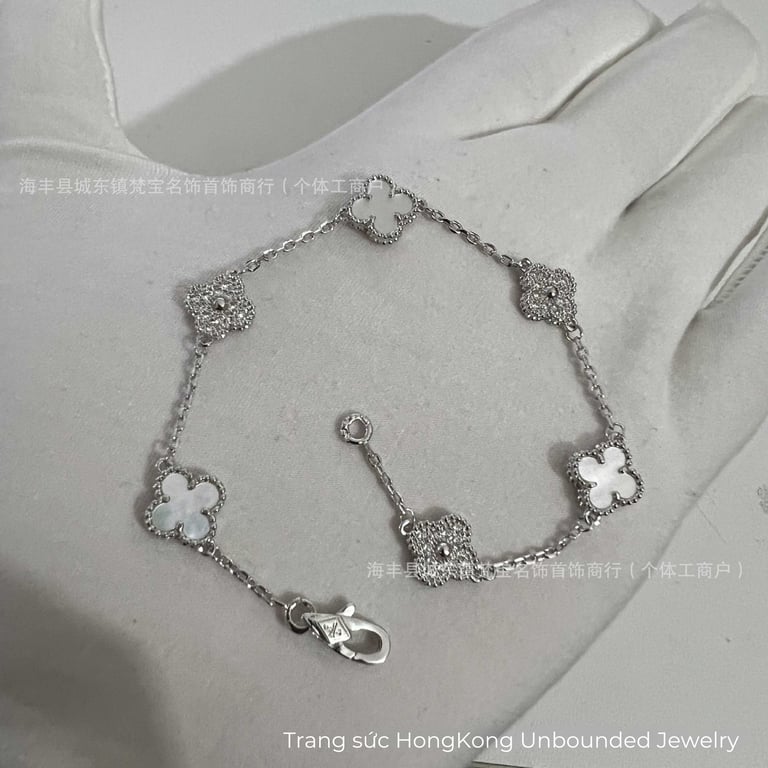 Lắc tay Van Cleef mini 9mm - Đá xà cừ trắng phối kim cương