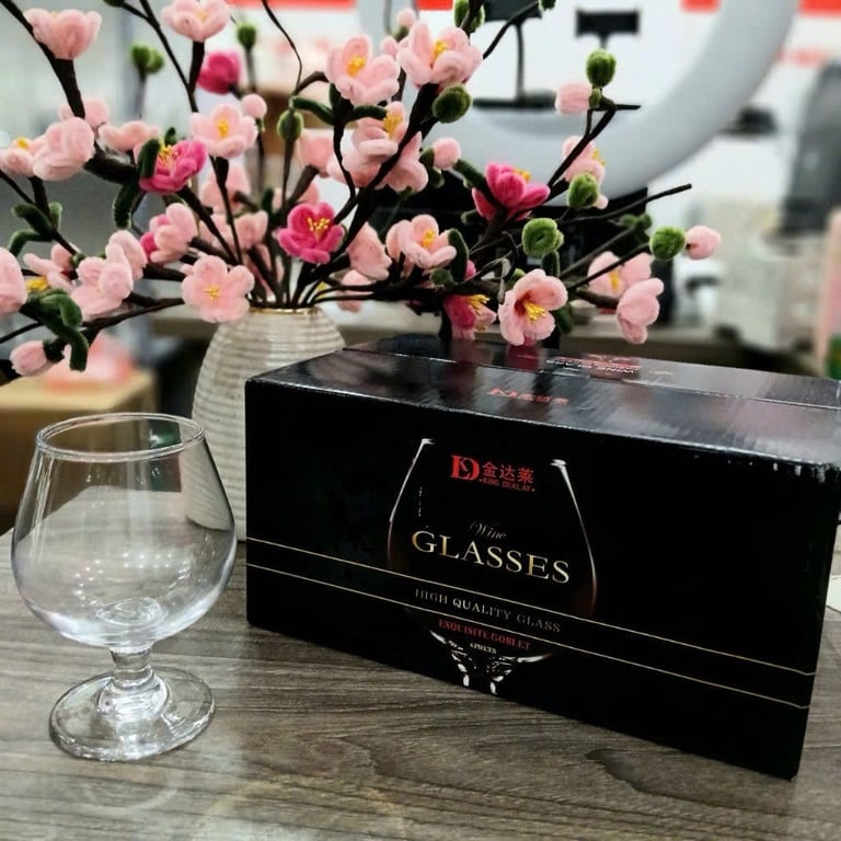 BỘ 6 LY VANG THUỶ TINH PHA LÊ CAP CẤP