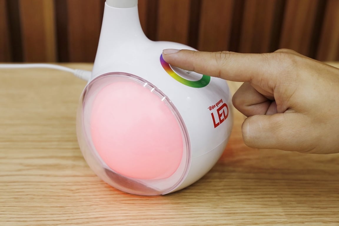 Đèn bàn LED bảo vệ thị lực Điện Quang ĐQ LDL06