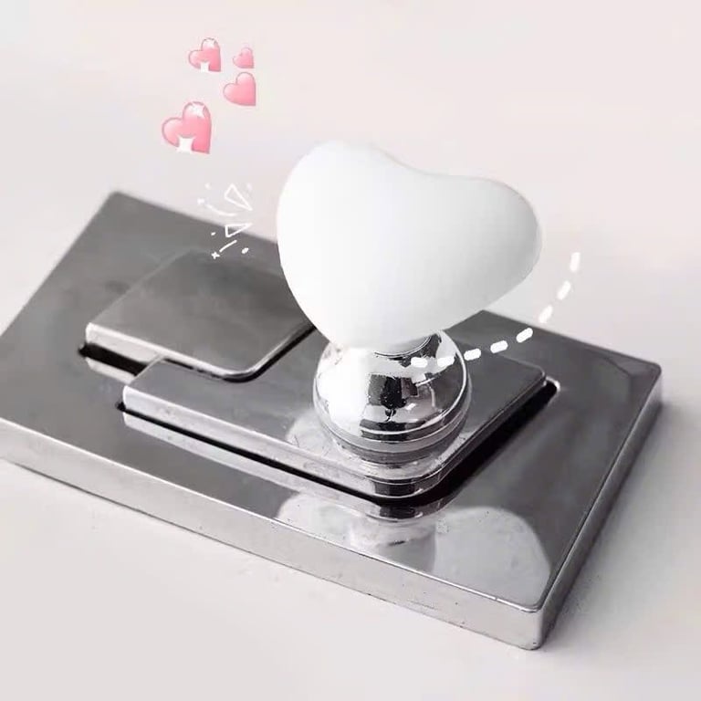 NÚT NHẤN XẢ NƯỚC HÌNH TRÁI TIM